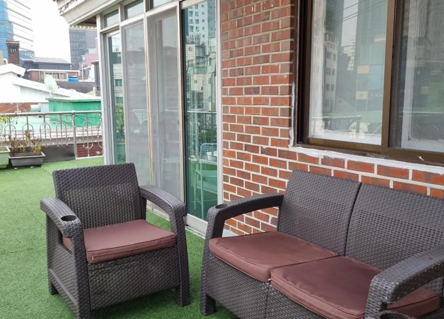 Hongdae Sky View Private Roof Garden House 2Br 2Qb 1Ssb Free Wifi Starbucks Capsule 외국인전용 Villa Seoul Sydkorea